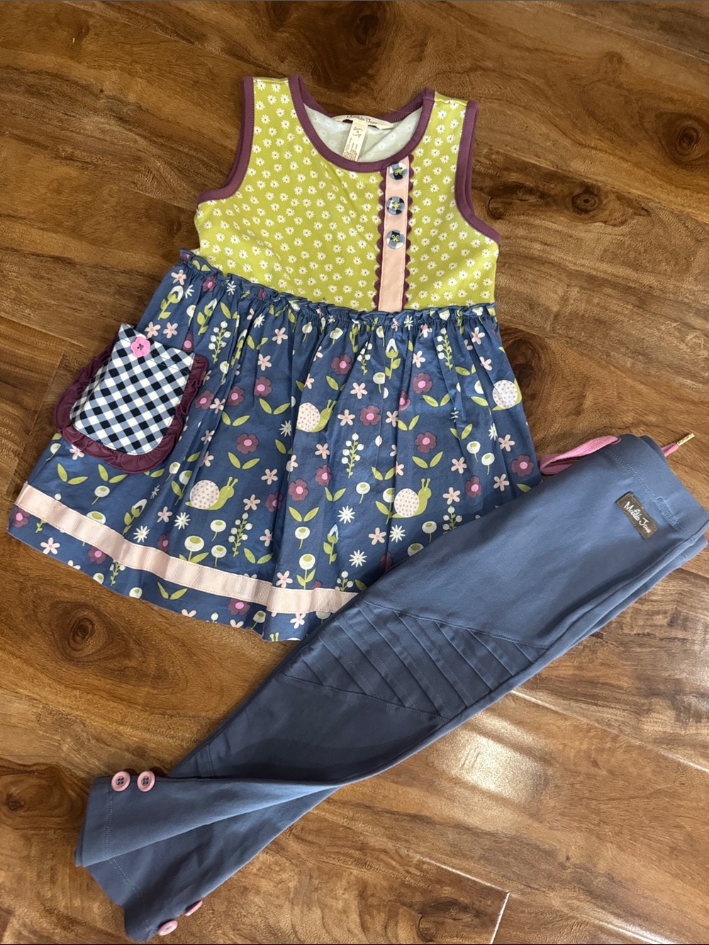 Matilda Jane 2 piece sleeveless top and leggings like new.